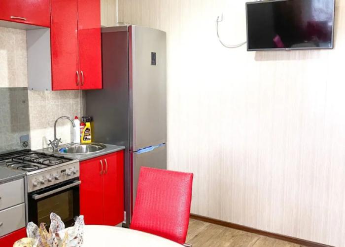 Dizaynerskaya S Dzhakuzi Flat