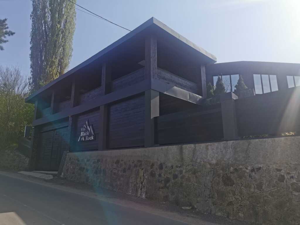 Chernaya Skala Hotel