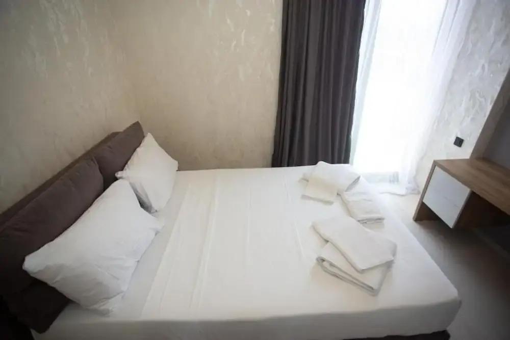 Dreamside Apartments