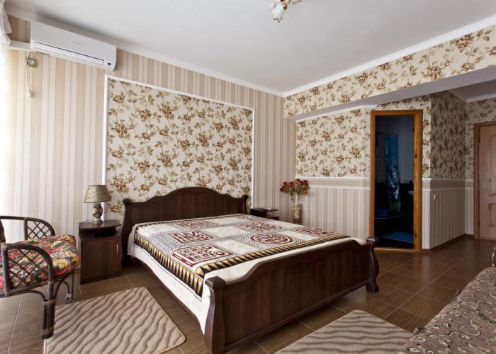 Longvina Guest House