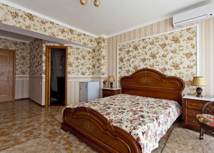 Longvina Guest House
