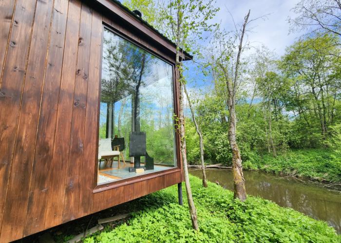 Zhivopisniy ostrov Camping