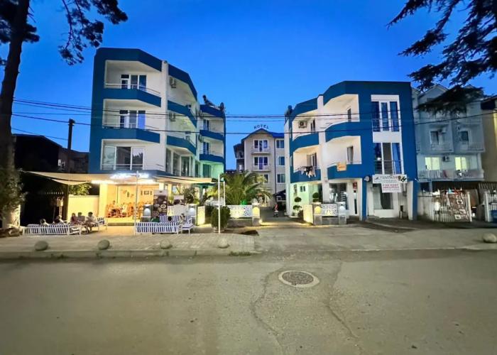 National Hotel