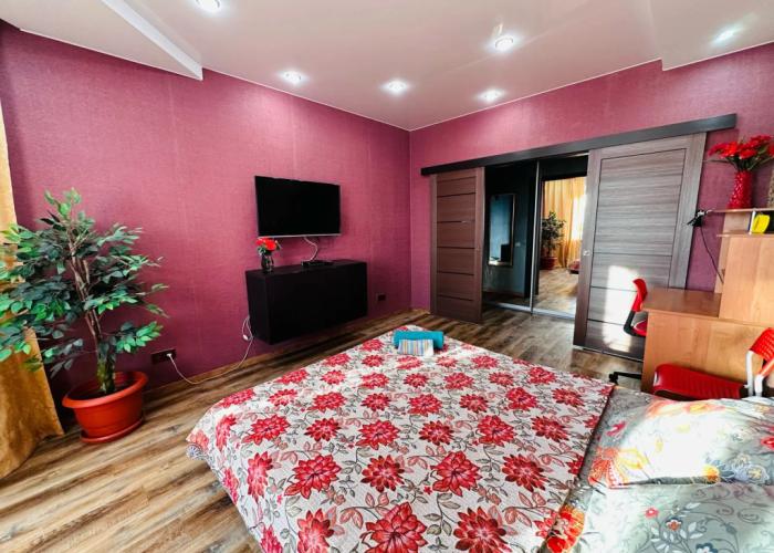 Kedrovaya 8 Apartments