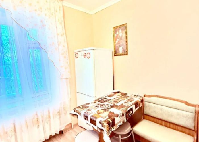 Geologorazvedchikov 1 Apartments