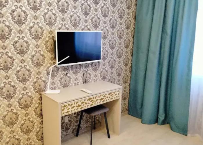 Ilne 1k rjadom kul'turno-delovym centrom Flat