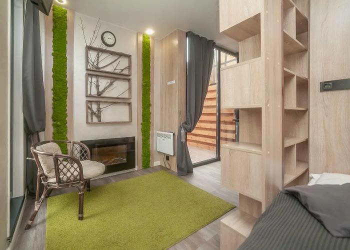 Ultramodern house for two in New Moscow