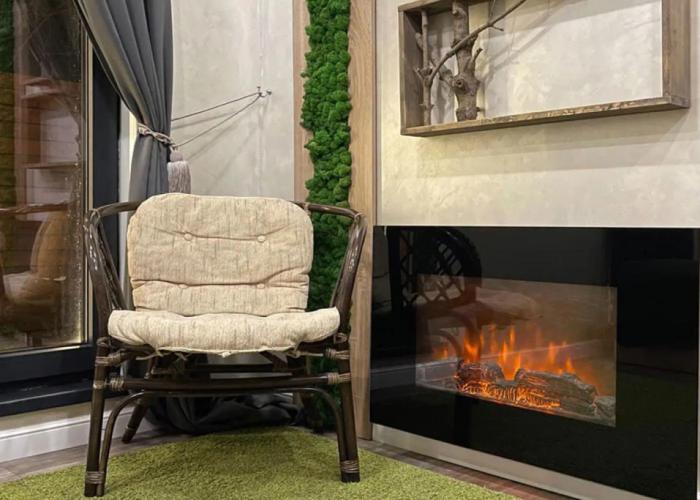 Ultramodern house for two in New Moscow
