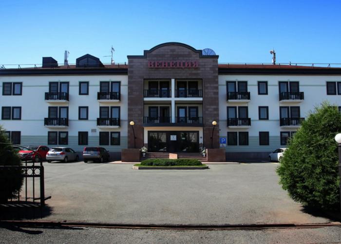 Venetsiya Hotel