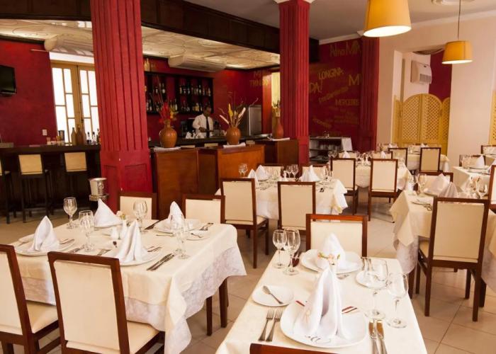 Hotel E La Ronda