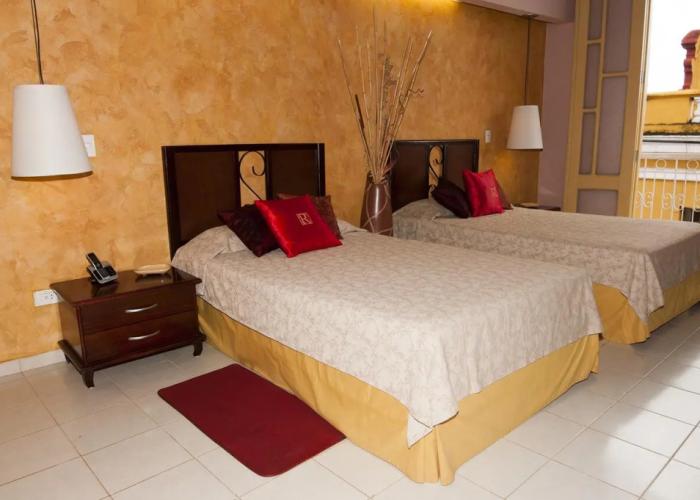 Hotel E La Ronda