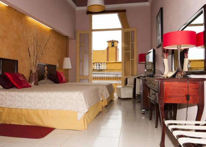 Hotel E La Ronda