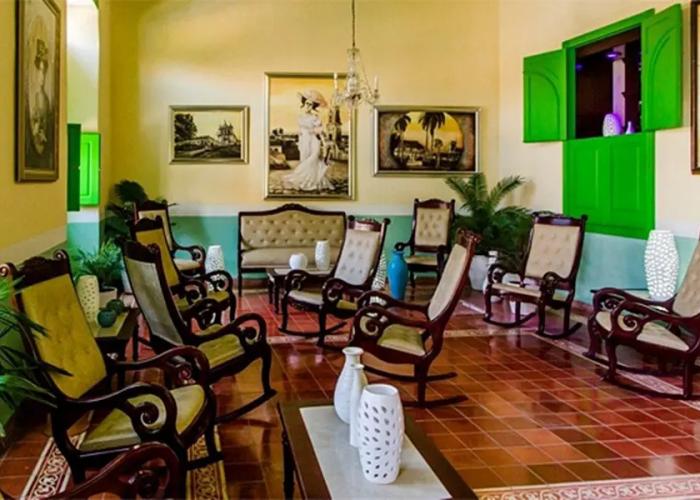 Hotel E La Calesa