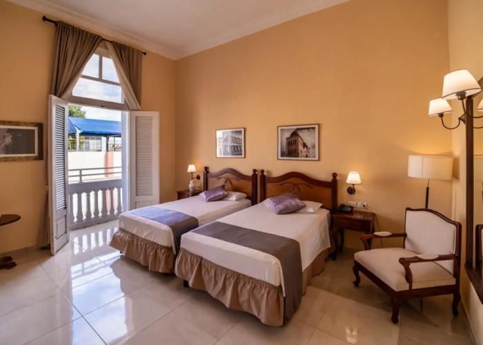 Hotel E Saratoga