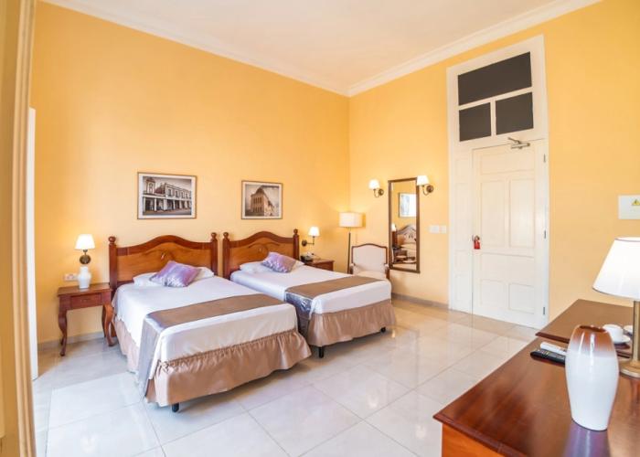 Hotel E Saratoga