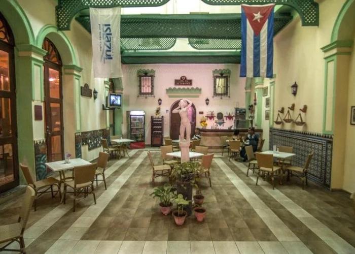 Hotel Plaza