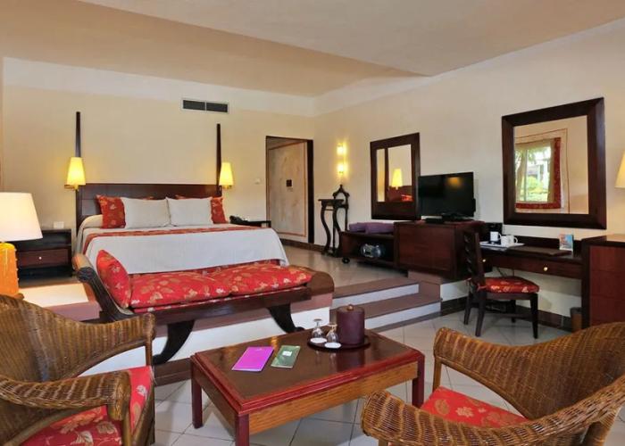 Paradisus Rio De Oro Resort & Spa