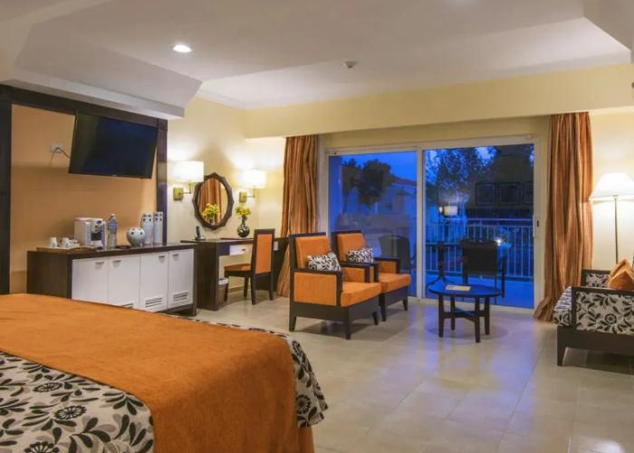 Hotel Playa Pesquero Premium All-Inclusive
