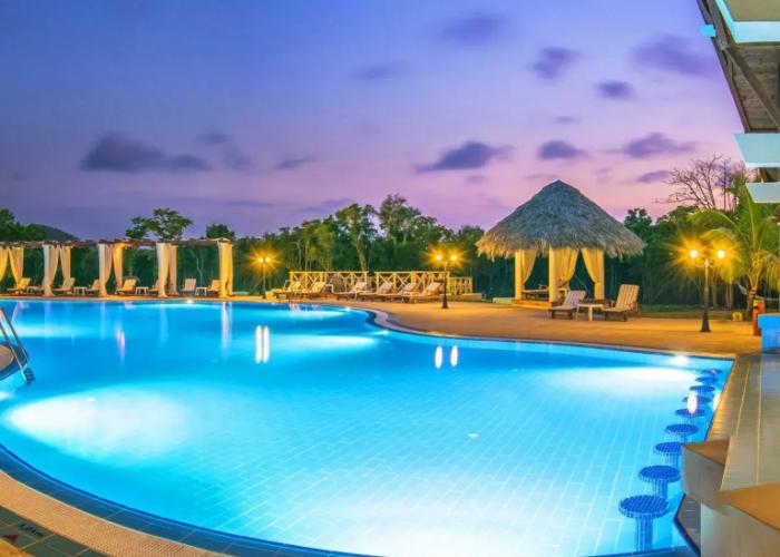 Hotel Playa Pesquero Premium All-Inclusive