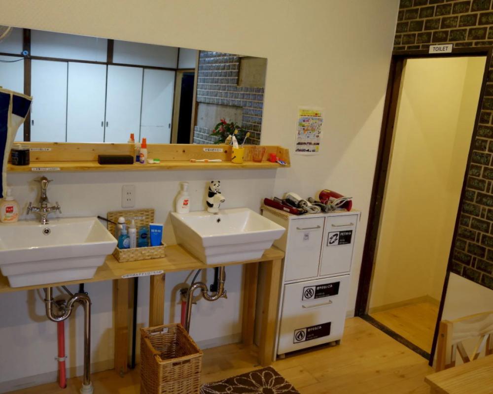 фото Akicafe Inn Guesthouse