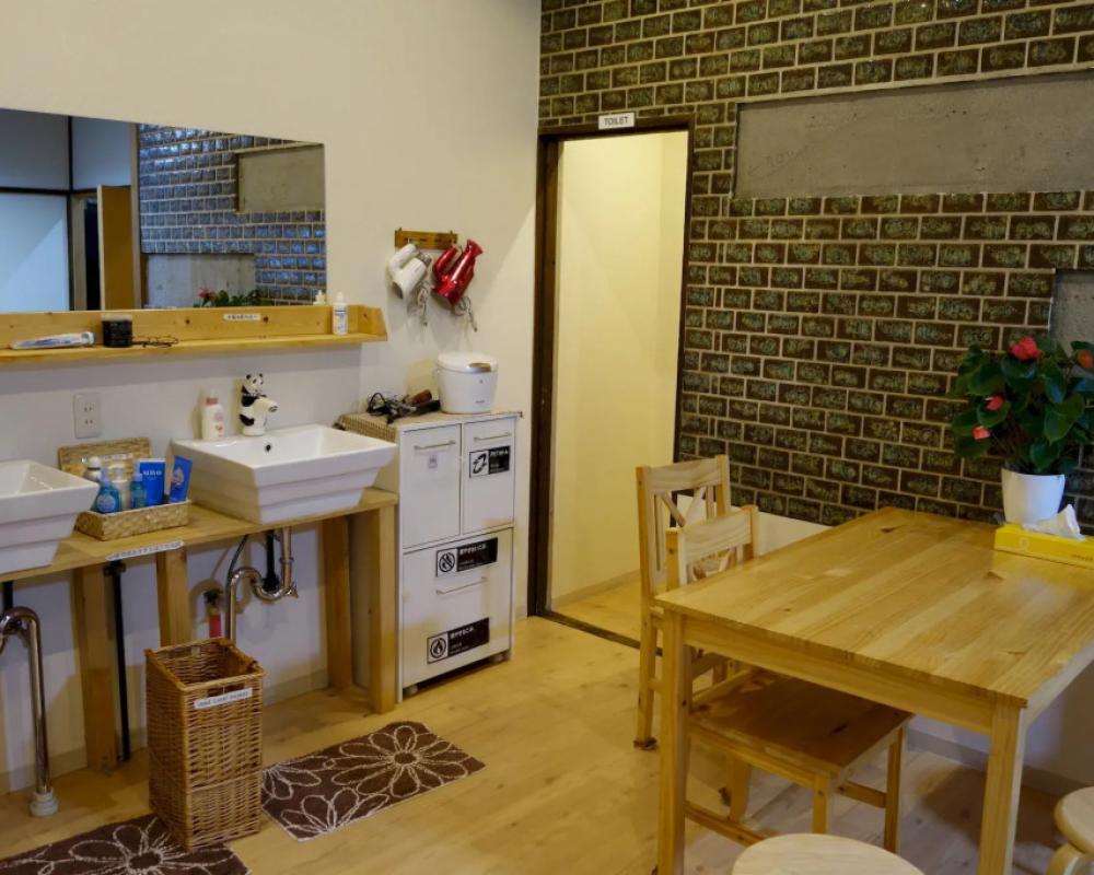 фото Akicafe Inn Guesthouse