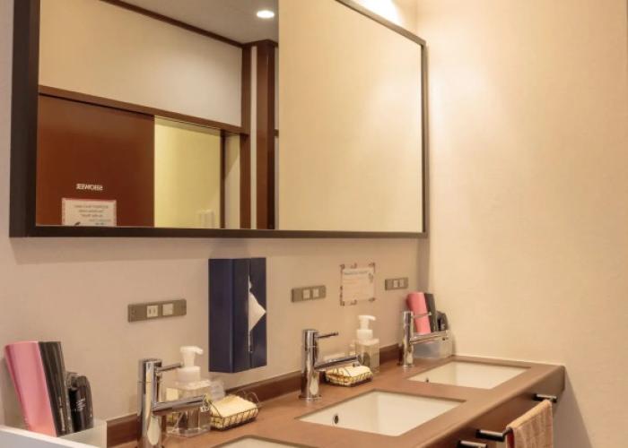 J-Hoppers Hiroshima Guesthouse - Hostel