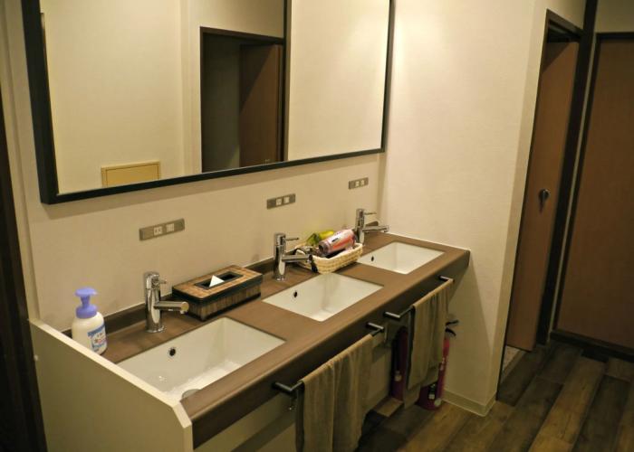 J-Hoppers Hiroshima Guesthouse - Hostel