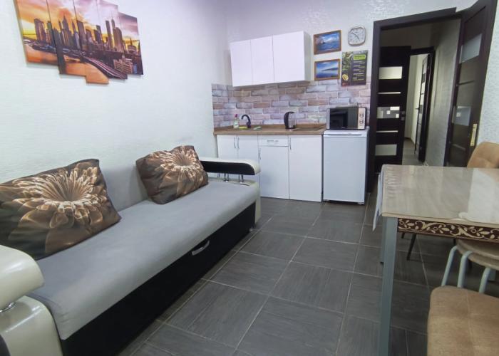 S Otdelnym Vkhodom Na Poligrafistov Flat
