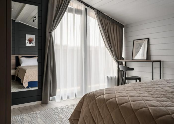 Garnet Holiday. Mir Guest House