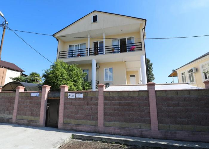 Rozalin Guest House
