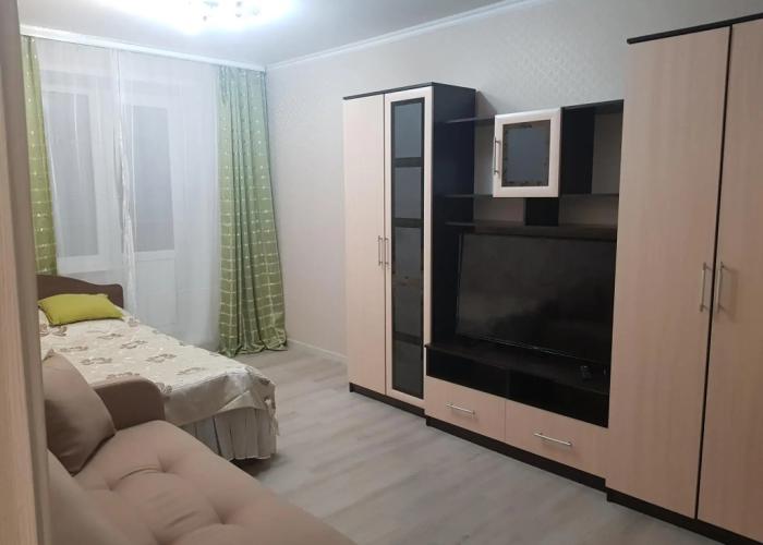 Apartments in the 4th microdistrict, 23