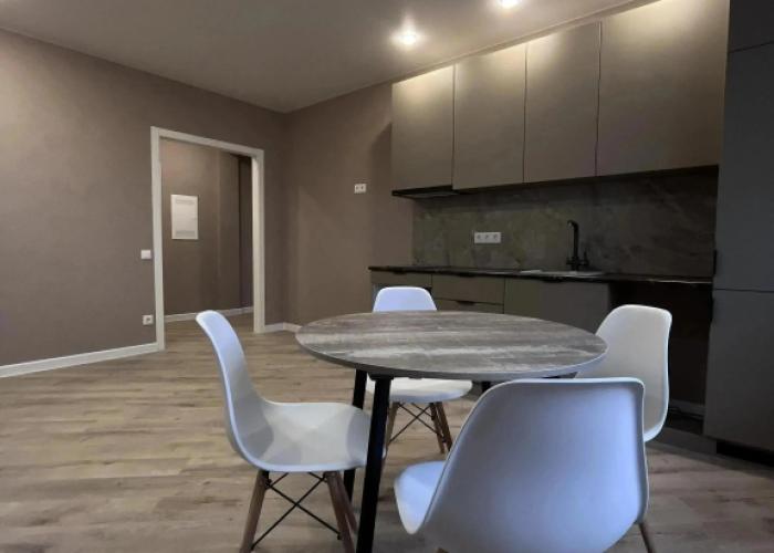 Novyie Apartamentyi Flat