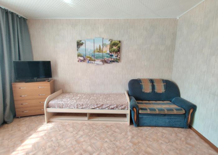 Apart Miass Na Zhukovskogo 12 Apartments