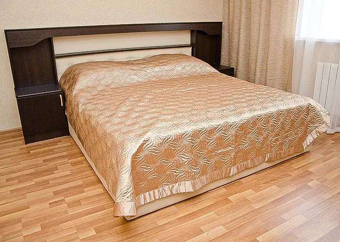 Gold Hotel