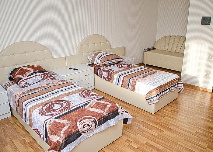 Gold Hotel