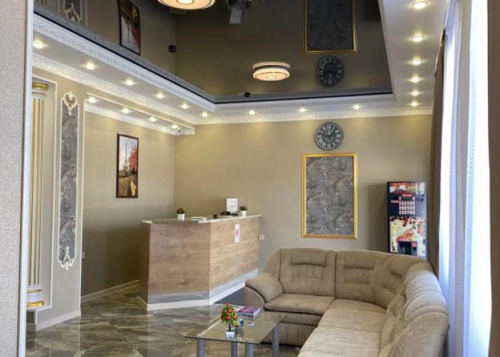Uyut Hotel