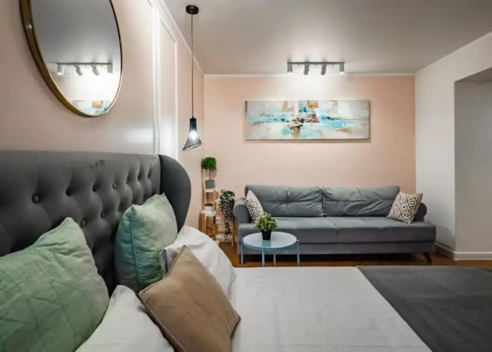 Dlya Vas u Troitskogo Parka Flat
