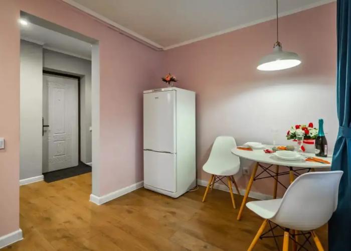 Dlya Vas u Troitskogo Parka Flat