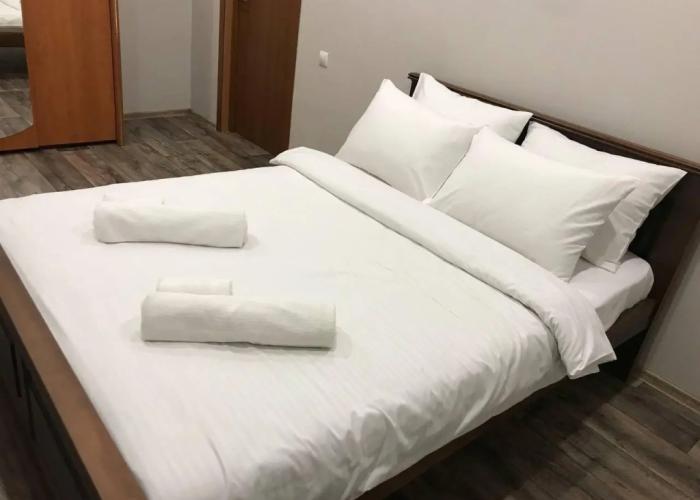 Home Hotel (Home Hotel) on Zholtovsky street 2