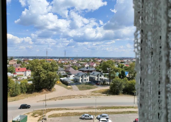 Kvartira s Vannoy i Udobnym Parkingom Flat