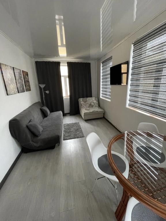 V Istoricheskom Tsentre Goroda Apartment