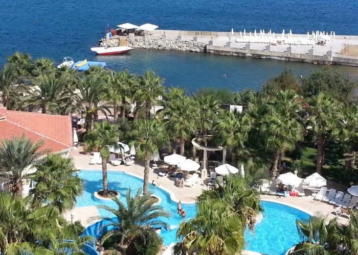 Oscar Resort Hotel
