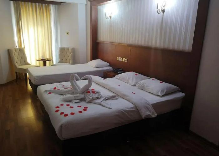 Grand Center Boutique Hotel