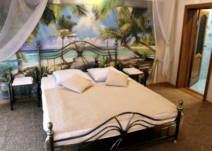 Puteshestvennik Guest House