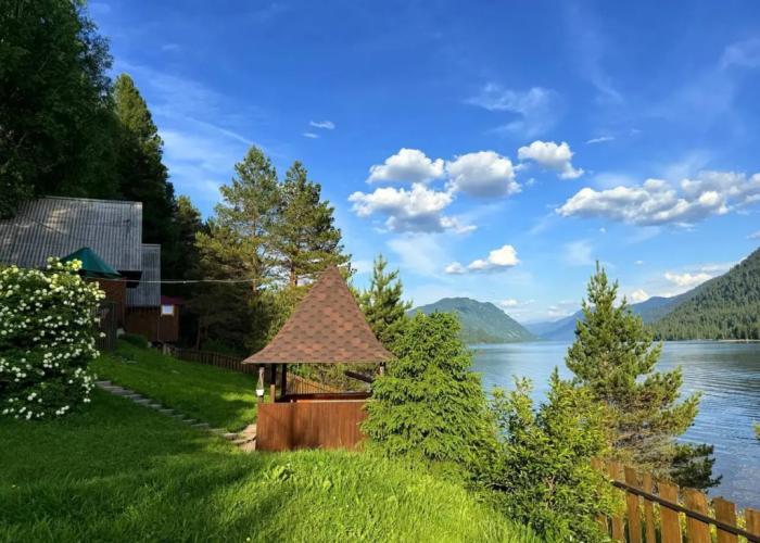 Elan Guest House