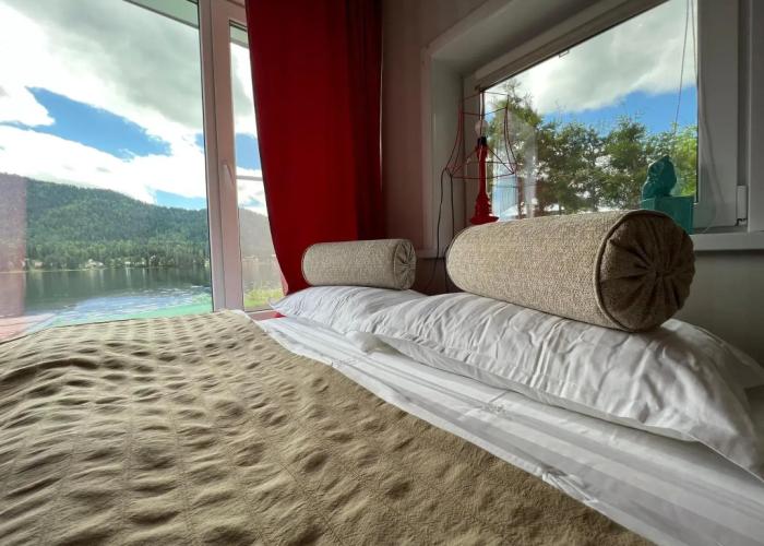 Chalet O&C