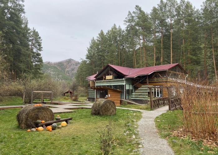 Derevnya Berendeevka Hotel