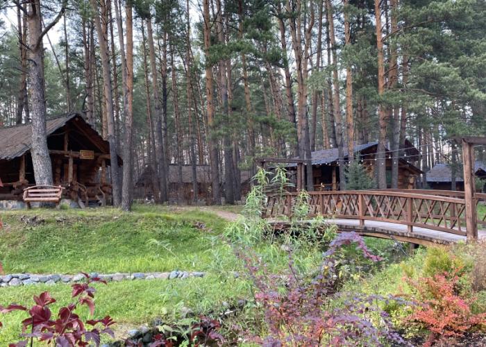 Derevnya Berendeevka Hotel