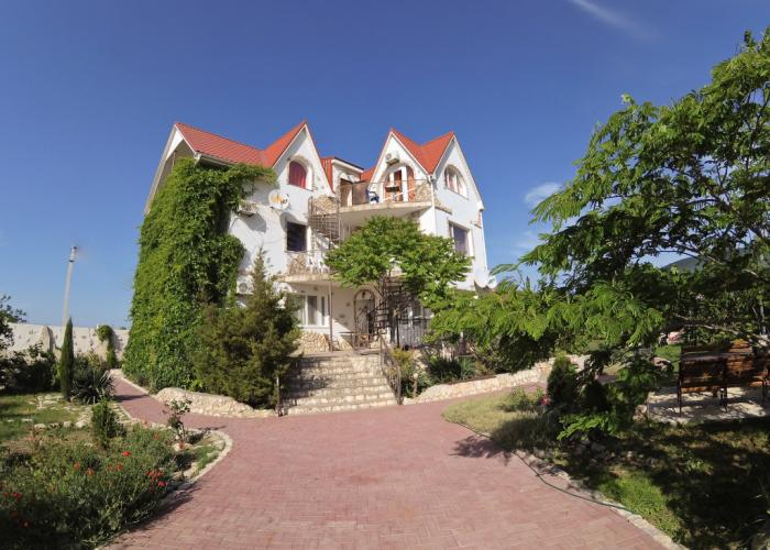 Alfa Guest House