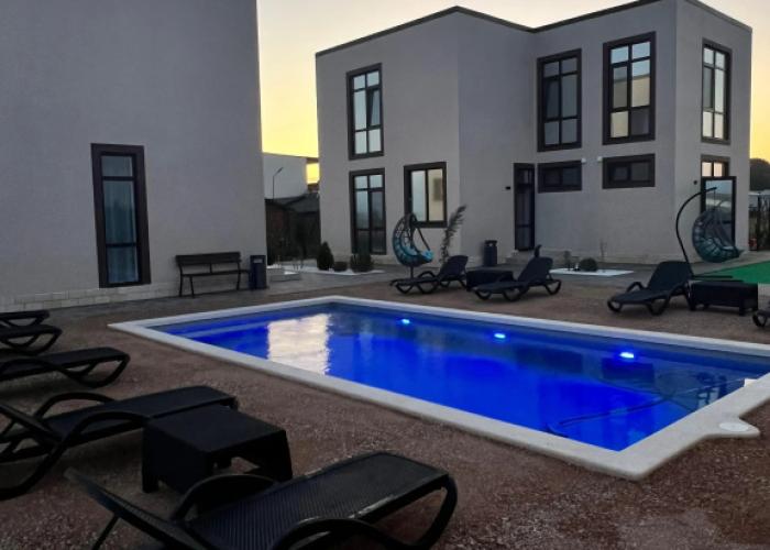 Villa Lazurit Guest House